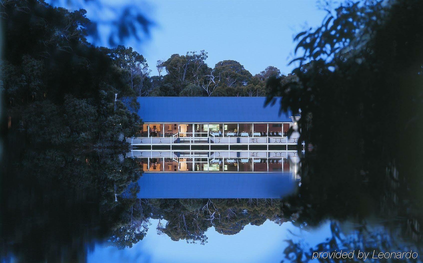 Cape Lodge *